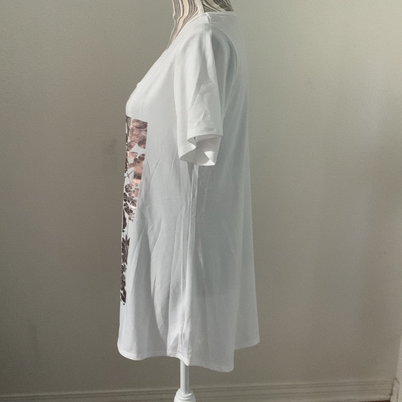 LulaRoe T-shirt - Picture 2 of 10